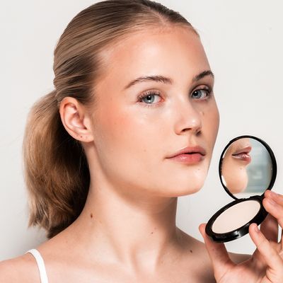 Hello Pretty Powder Foundation Marshmallow